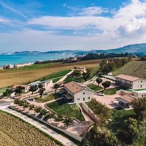 agriturismo-il-colle-dei-lecci.riccione-hotels.org/